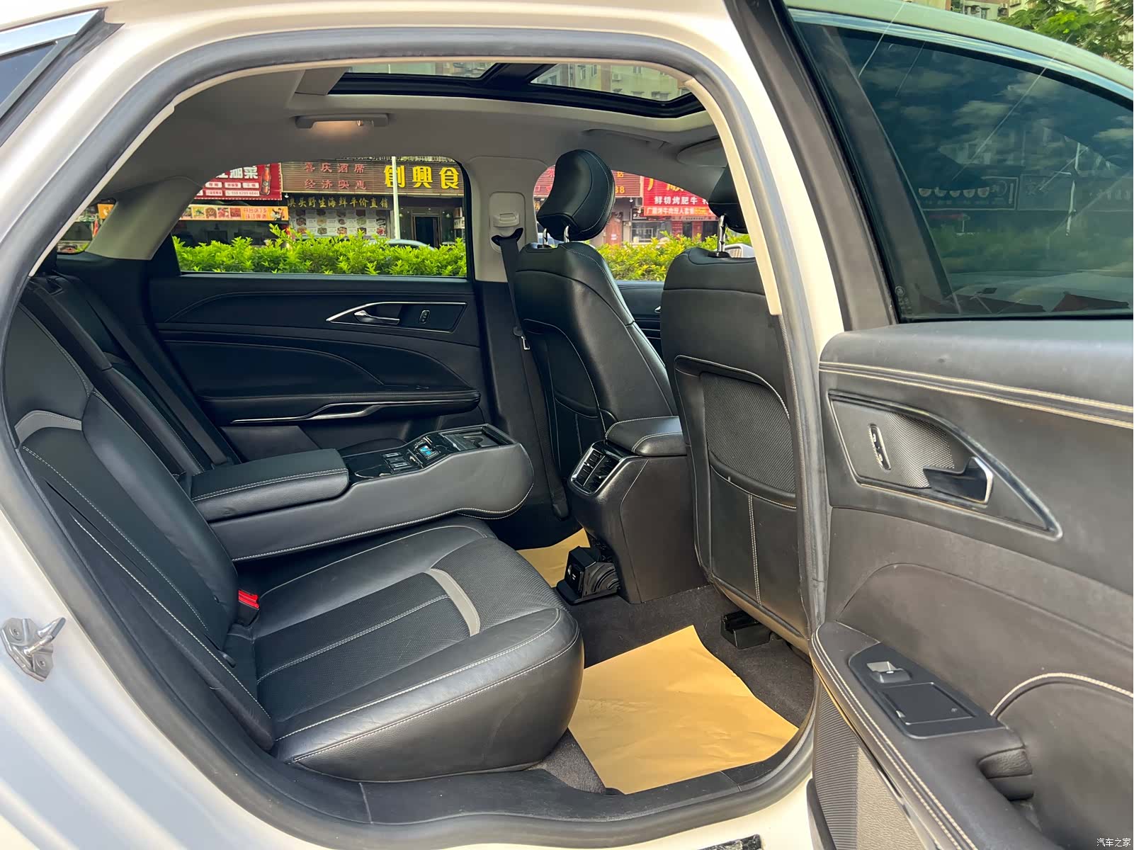 Ford Taurus, 2016 9