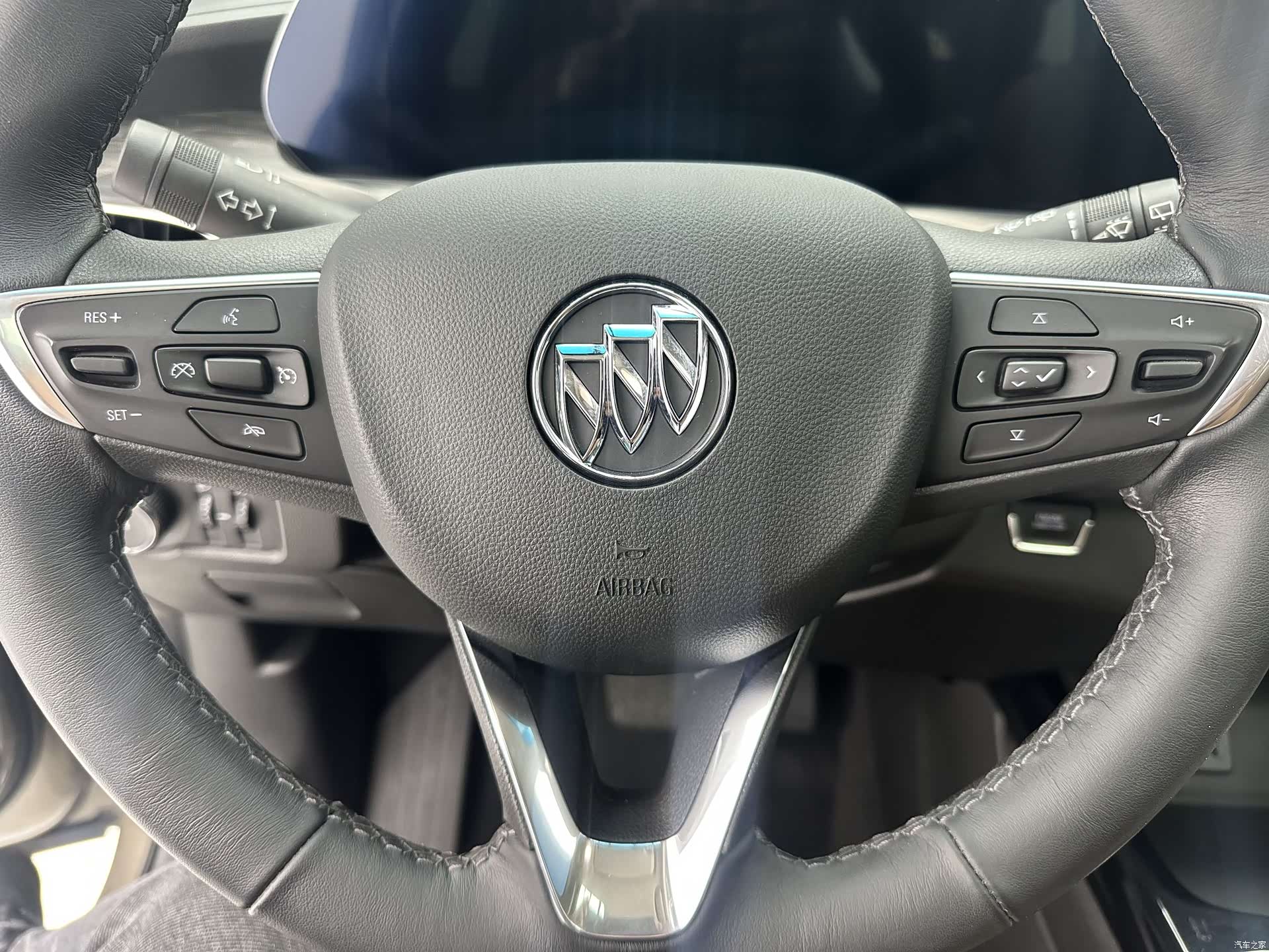 Buick GL6, 2023 13