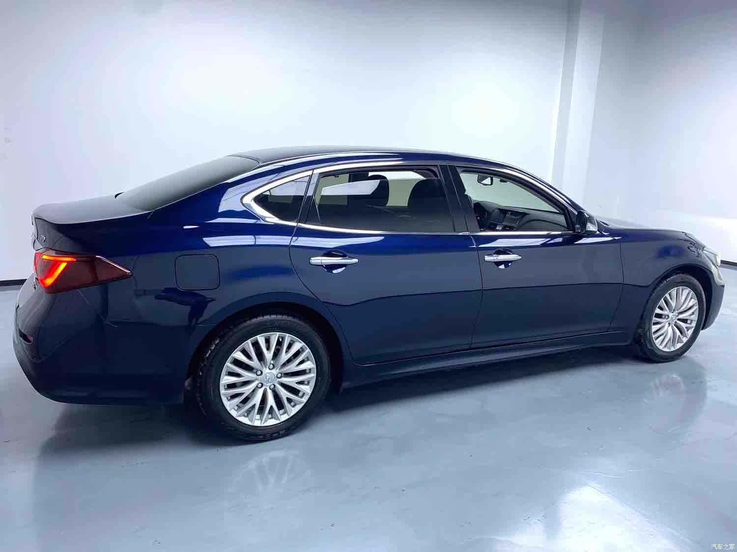 Infiniti Q70, 2018 8