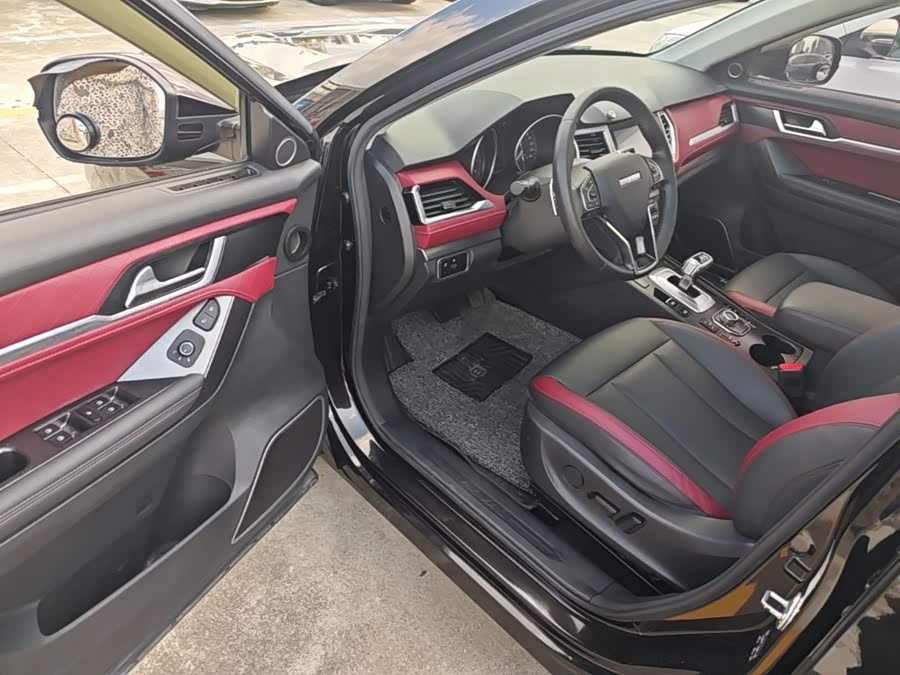 Haval Haval H6 Coupe 2020, фото 15