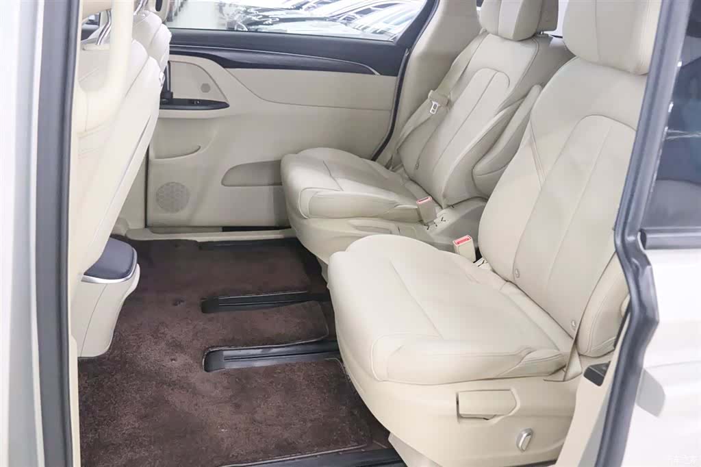 Buick GL8, 2022 14