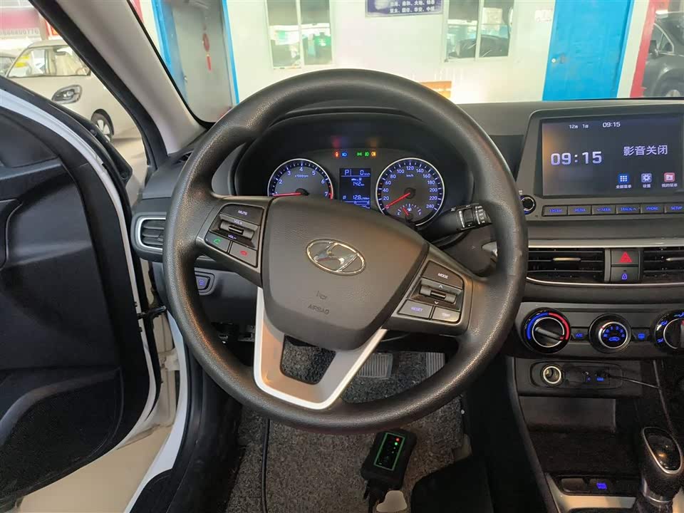 Hyundai Yuedong