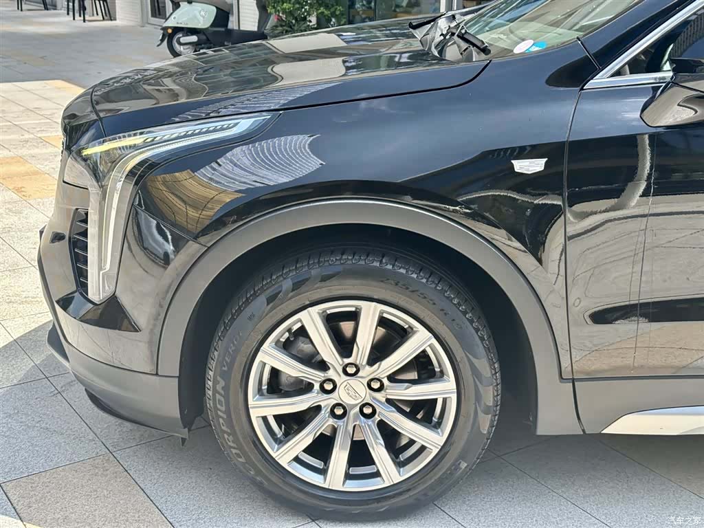 Cadillac XT4, 2021 все фото