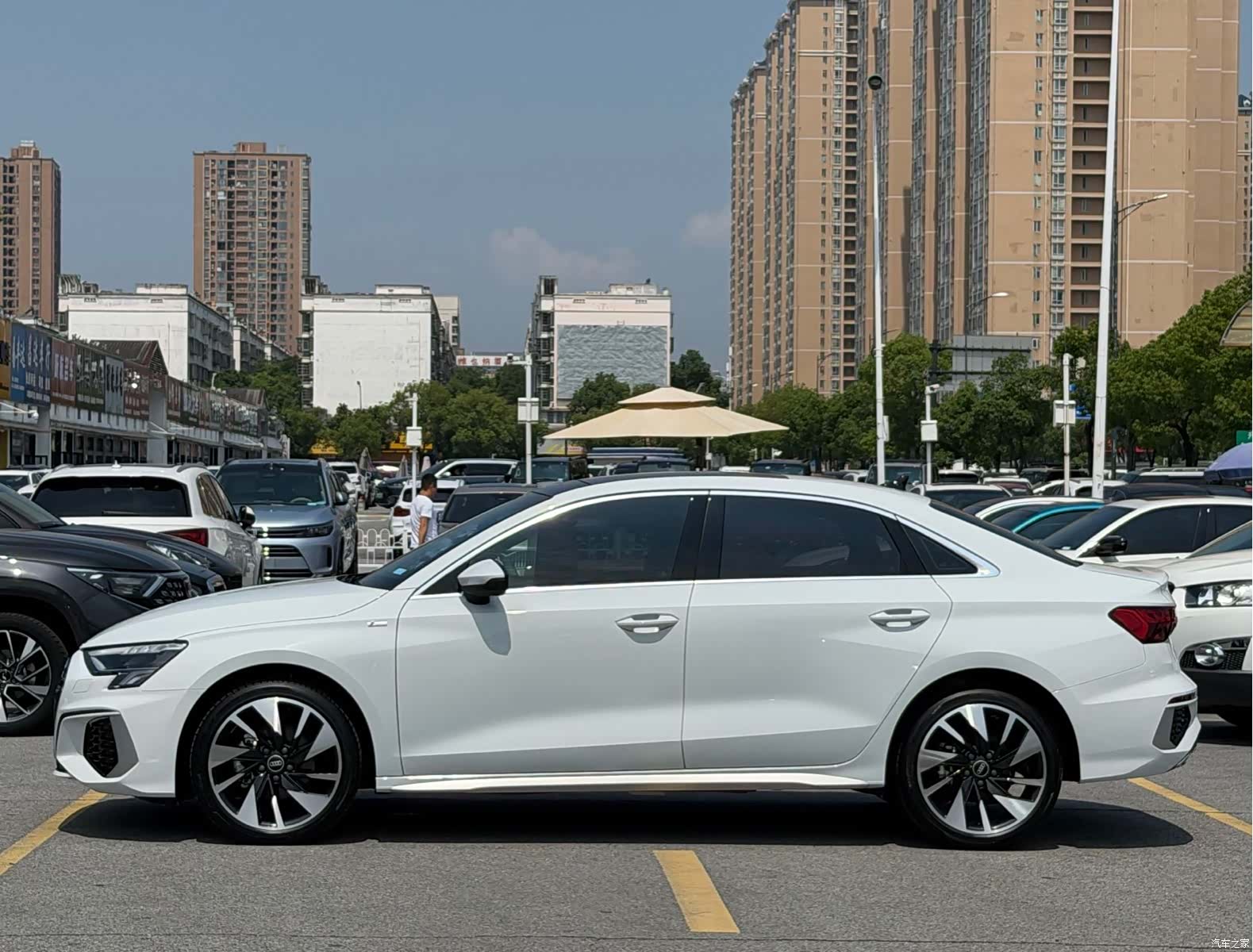 Audi A3, 2023 все фото