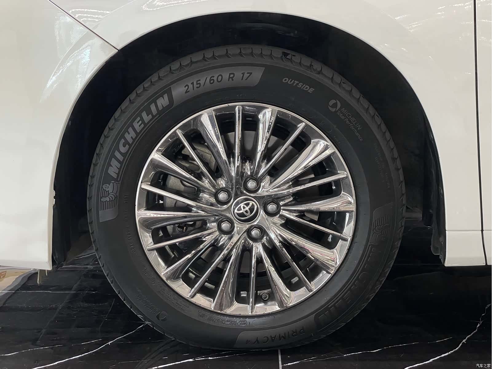 Toyota Alphard, 2020 40