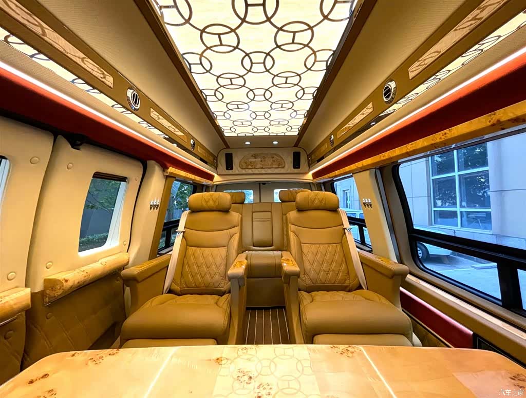 GMC SAVANA, 2020 11