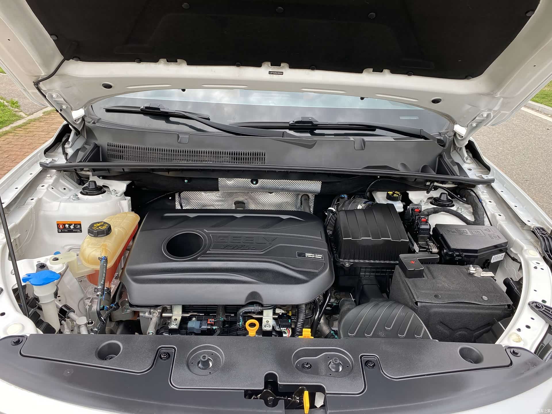 Geely X6, 2021 19
