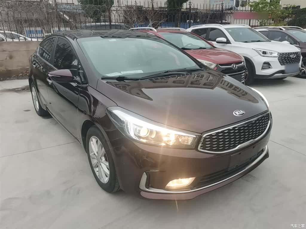 Kia K3, 2016 4