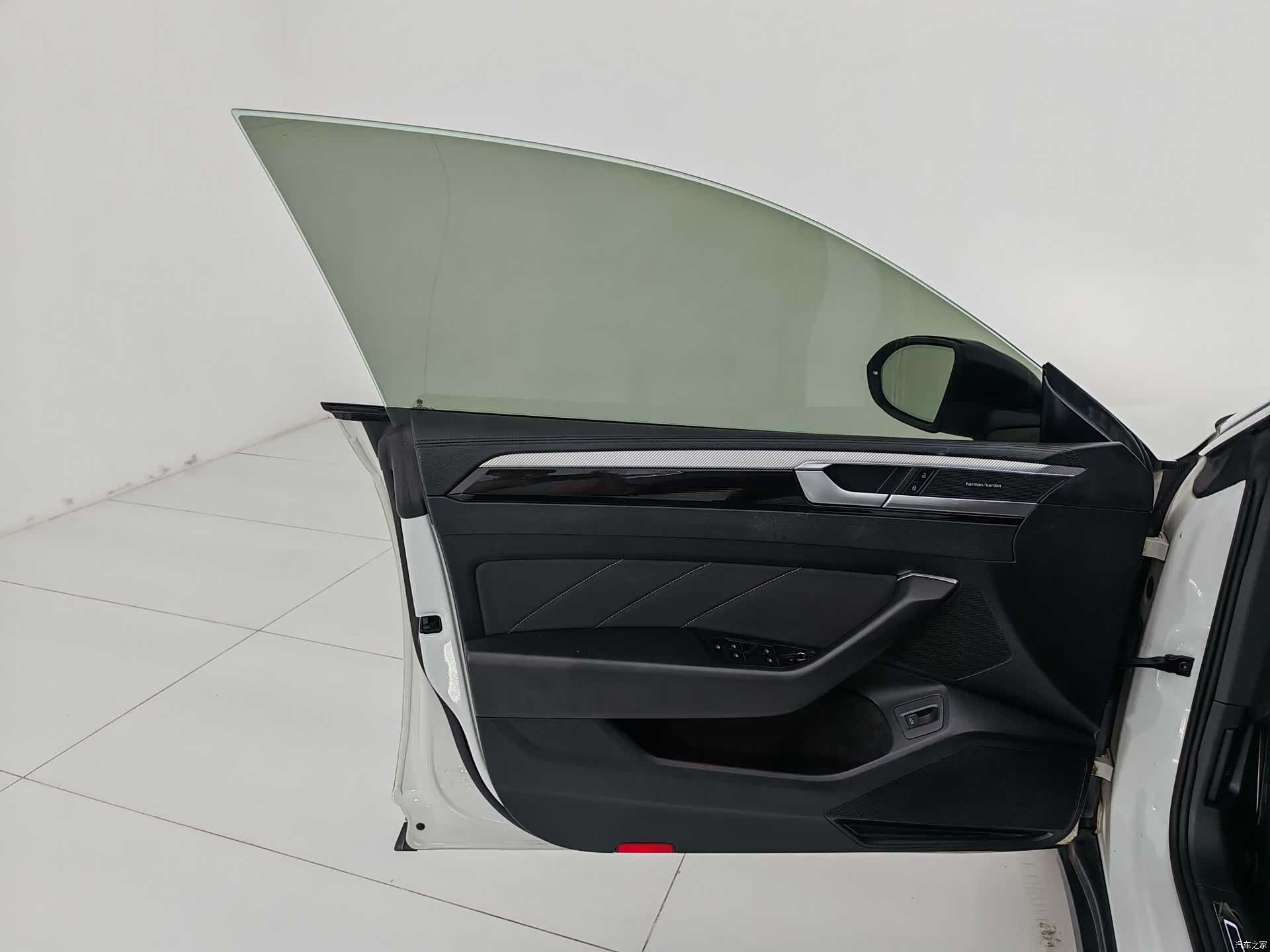 Volkswagen CC, 2022 14