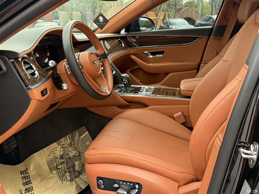 Bentley Flying Spur, 2021 13