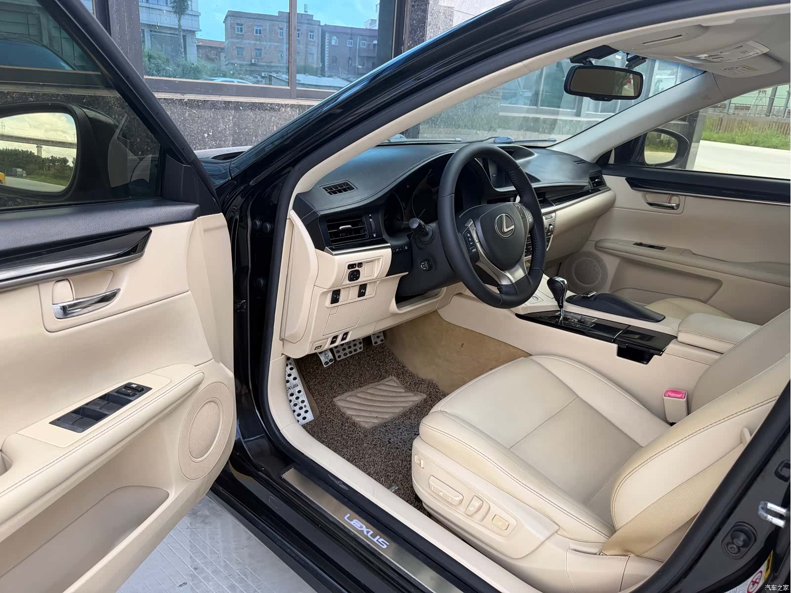 Lexus ES, 2013 7