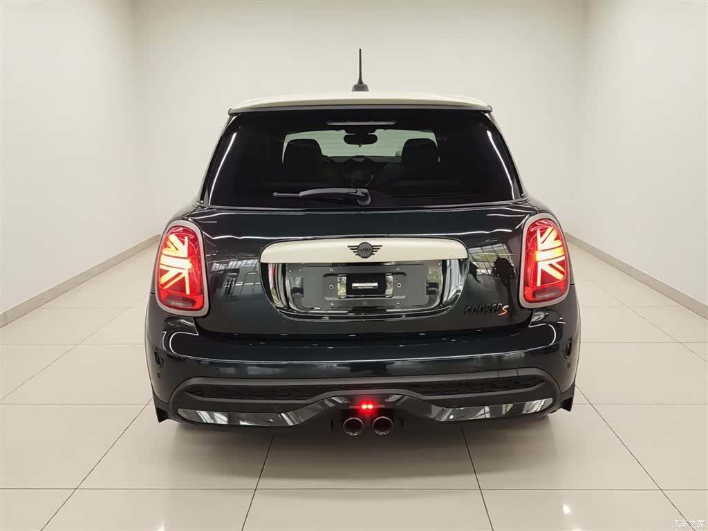 Mini Cooper, 2023 4