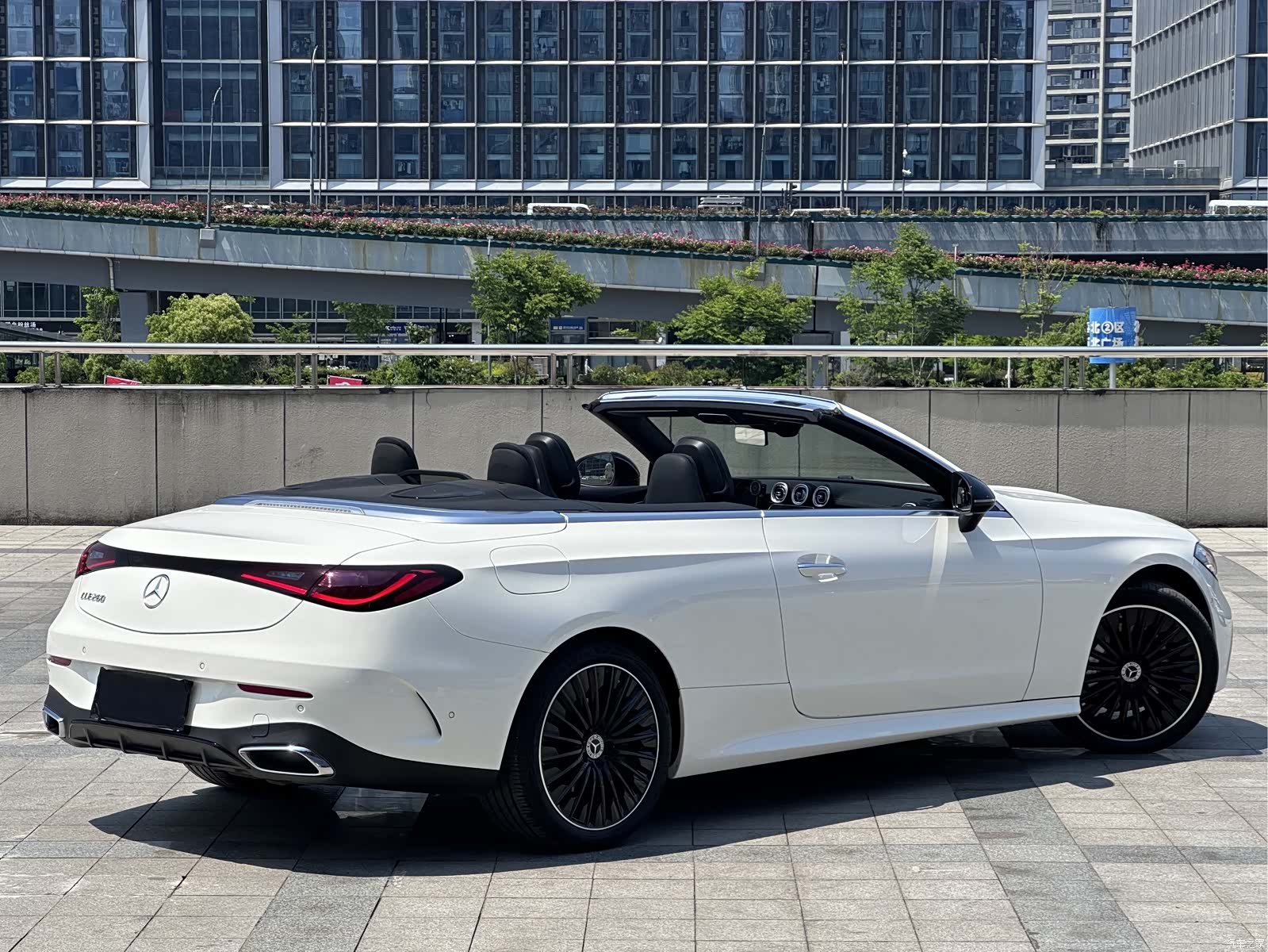 Mercedes-Benz CLE, 2025 14
