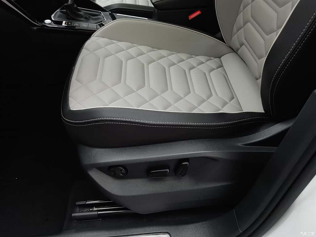 Volkswagen Tayron, 2023 20