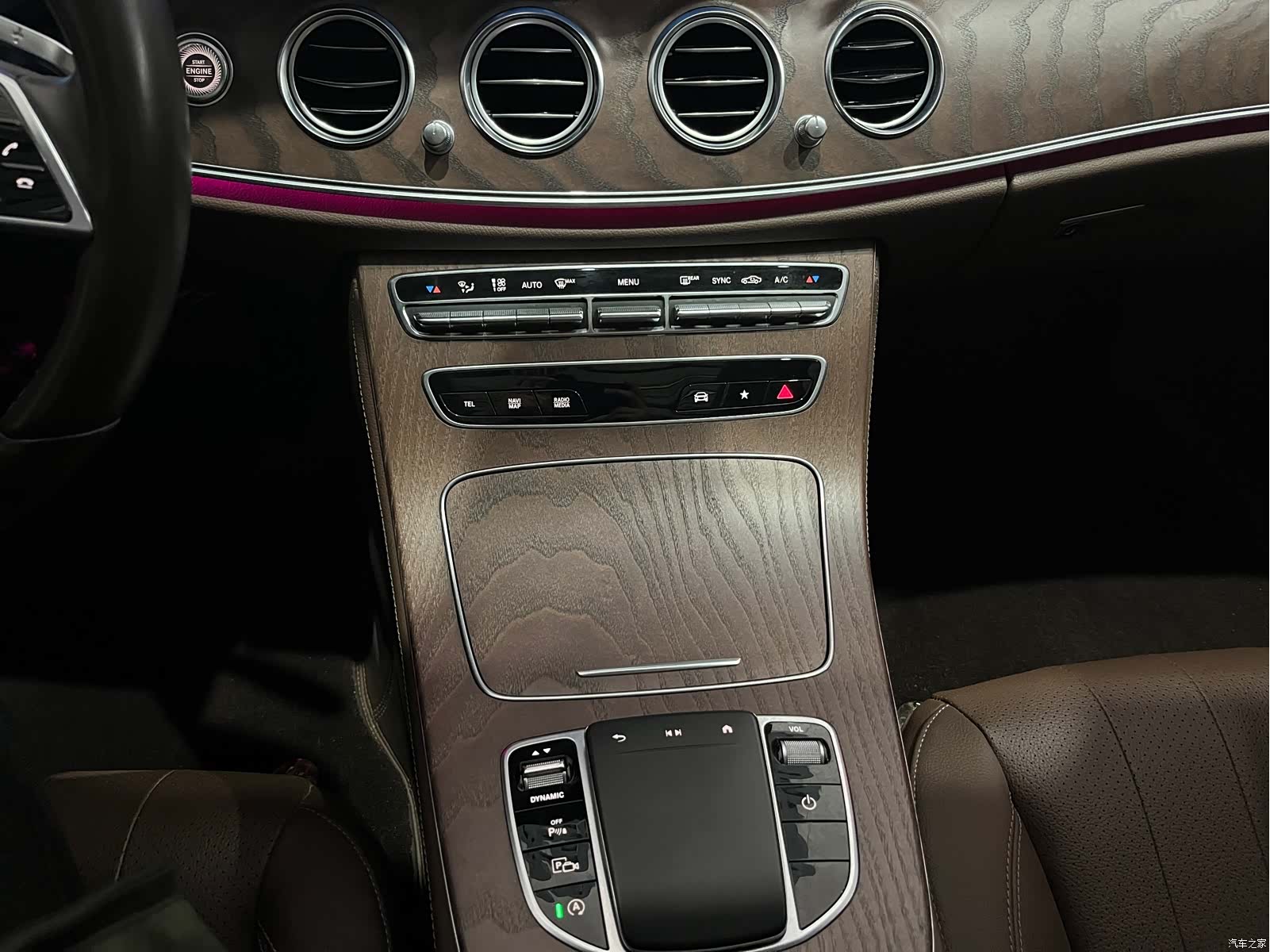 Mercedes-Benz E-Class, 2022 17