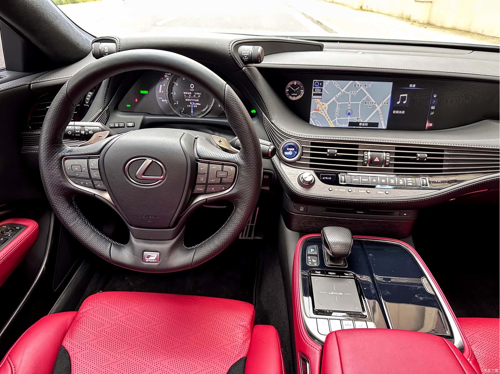Lexus LS, 2020 11