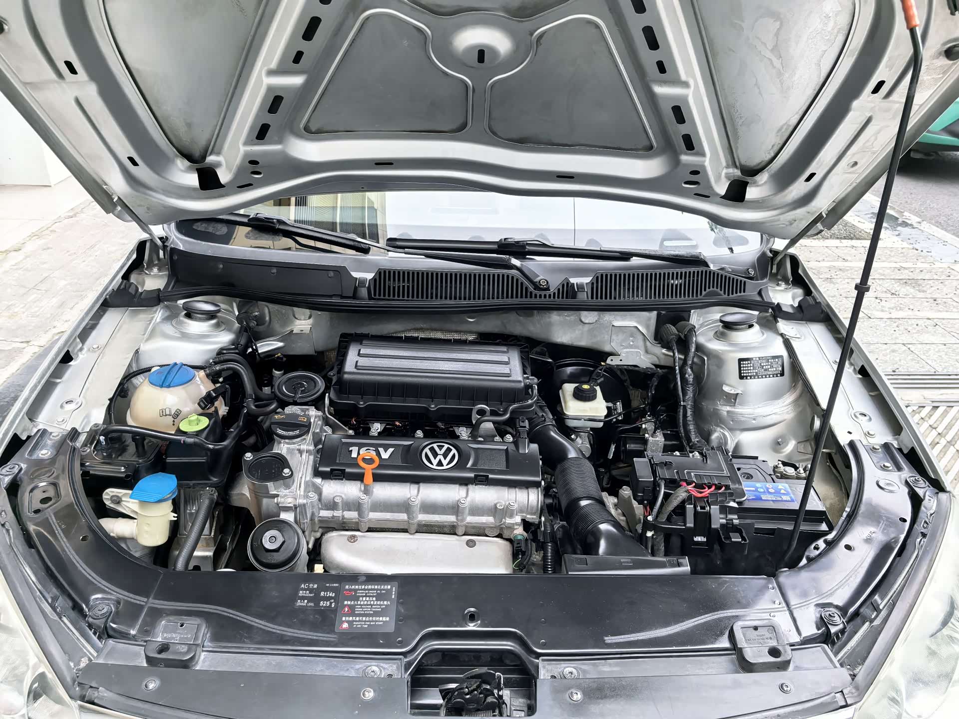 Volkswagen Lavida, 2011 16