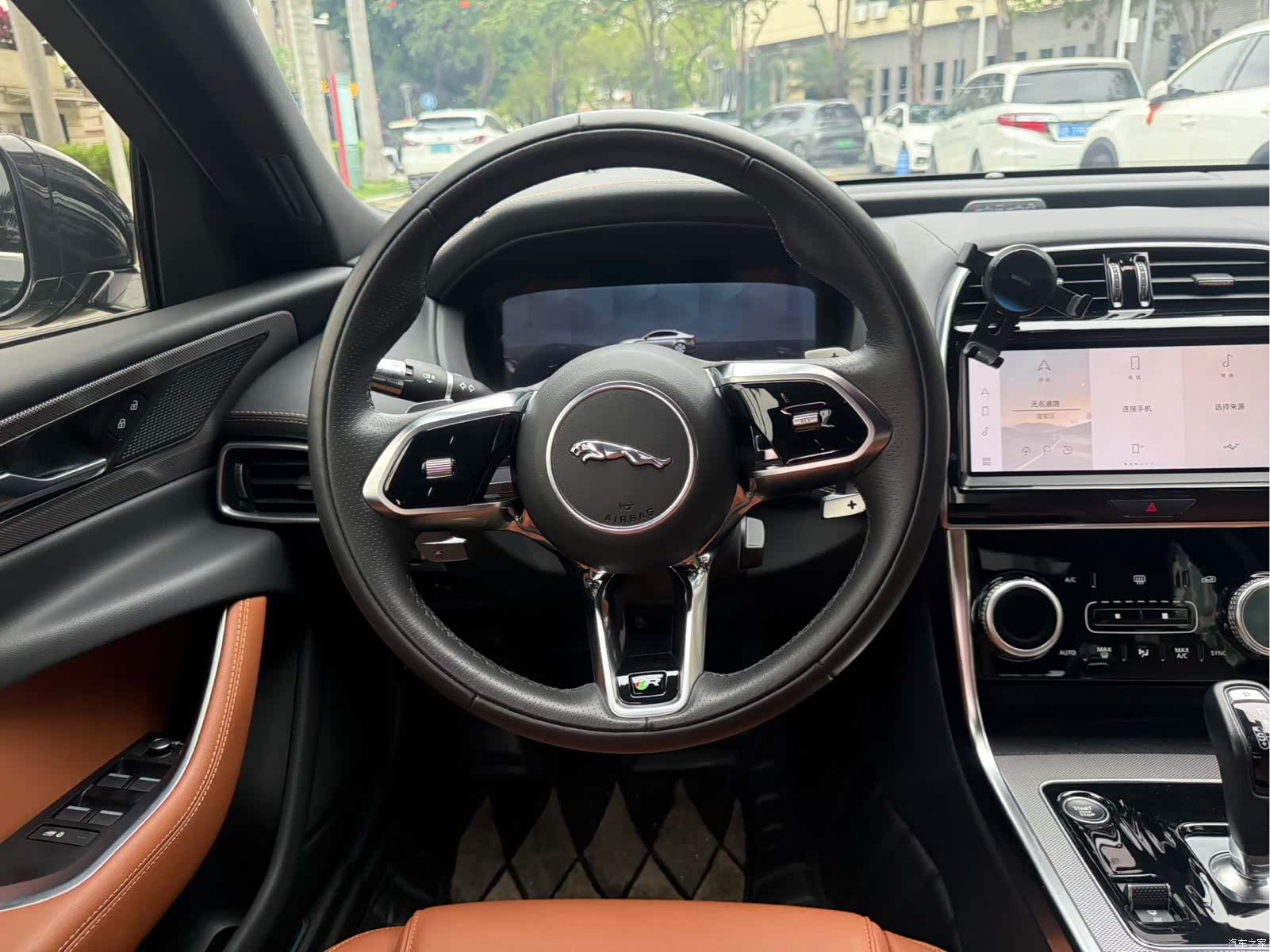 Land Rover XEL, 2022 8