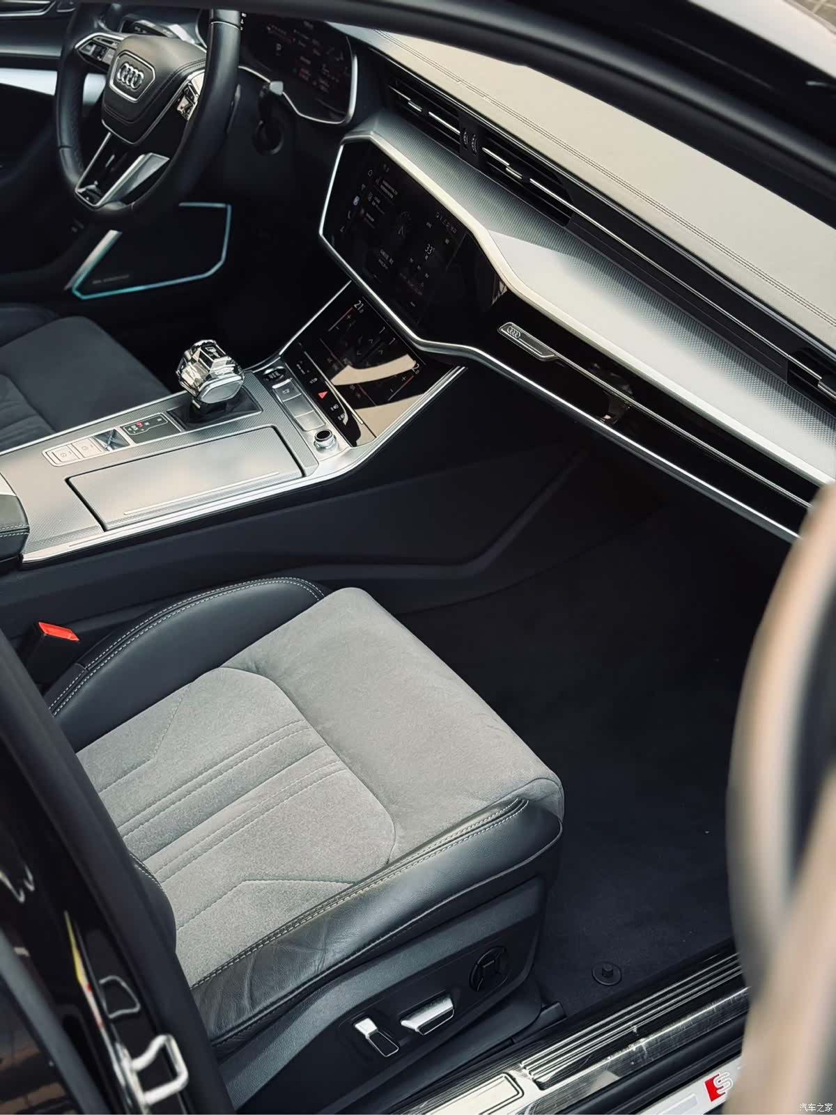 Audi A6L, 2024 11