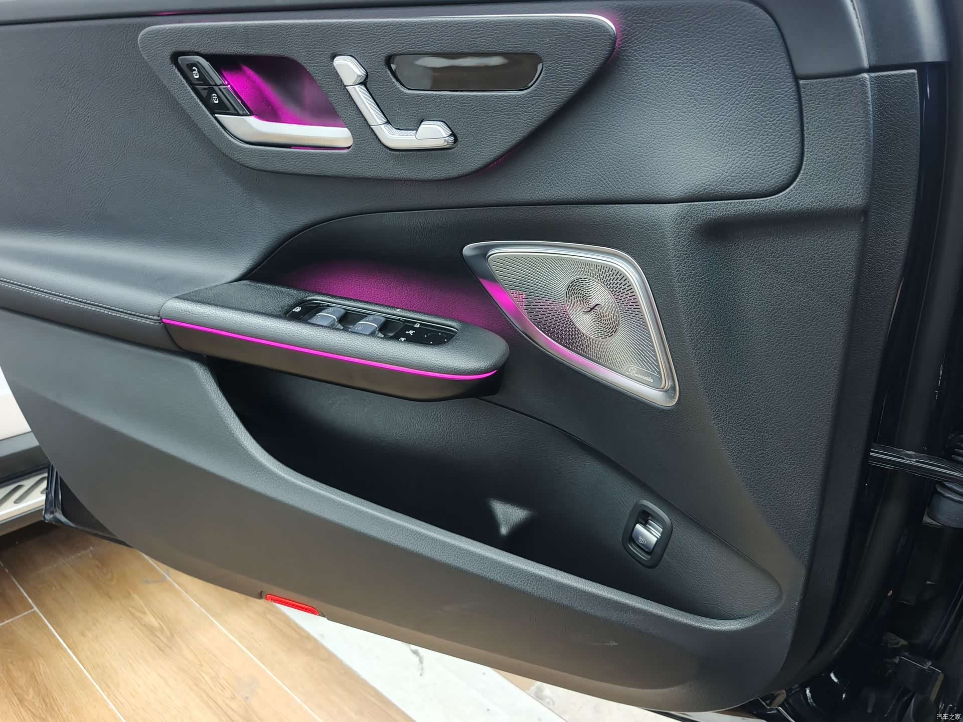 Mercedes-Benz C-Class, 2024 7