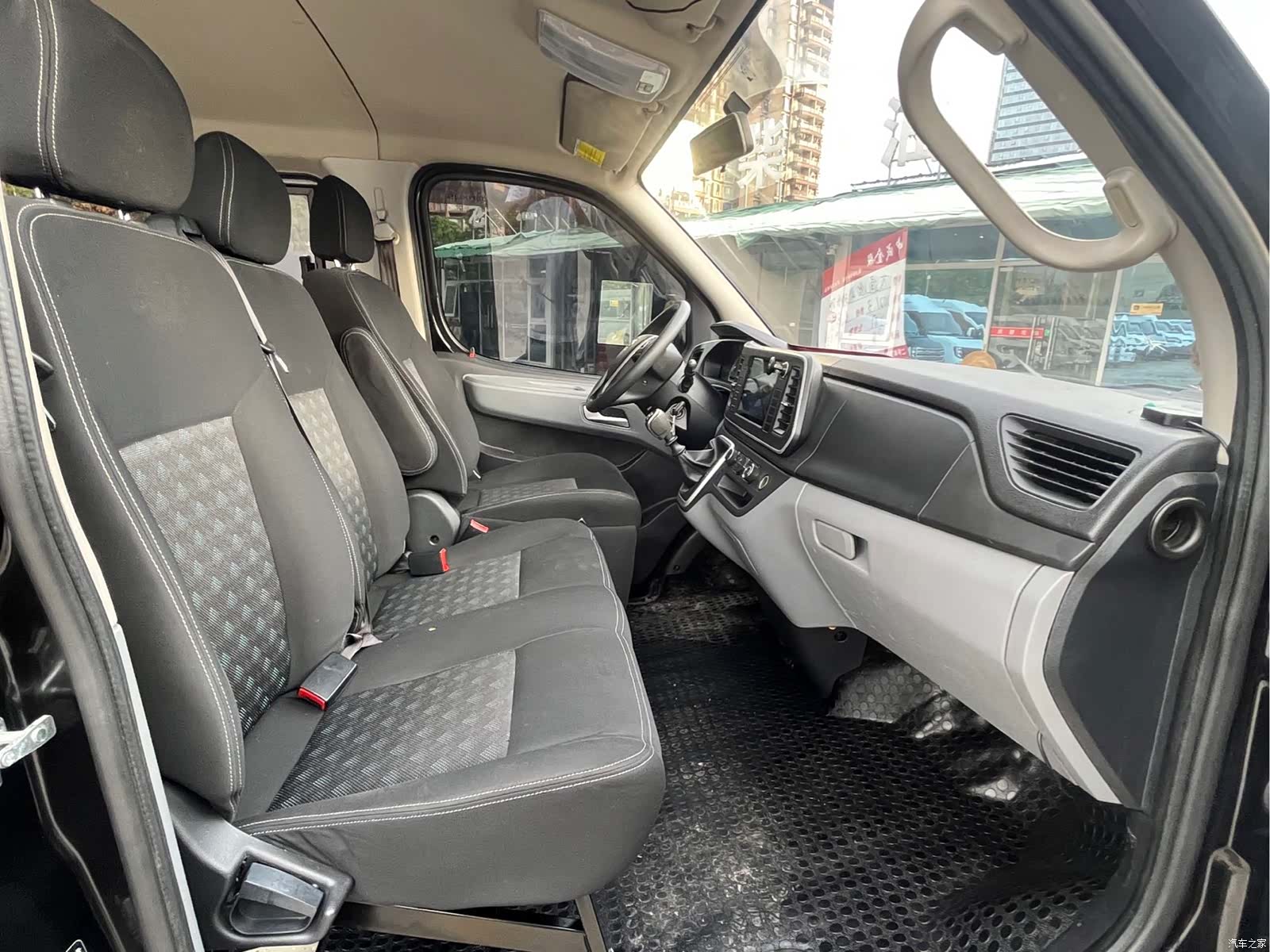 Maxus V80, 2021 9
