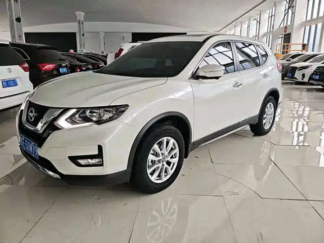 Nissan X-Trail 2023 — купить из Китая под заказ