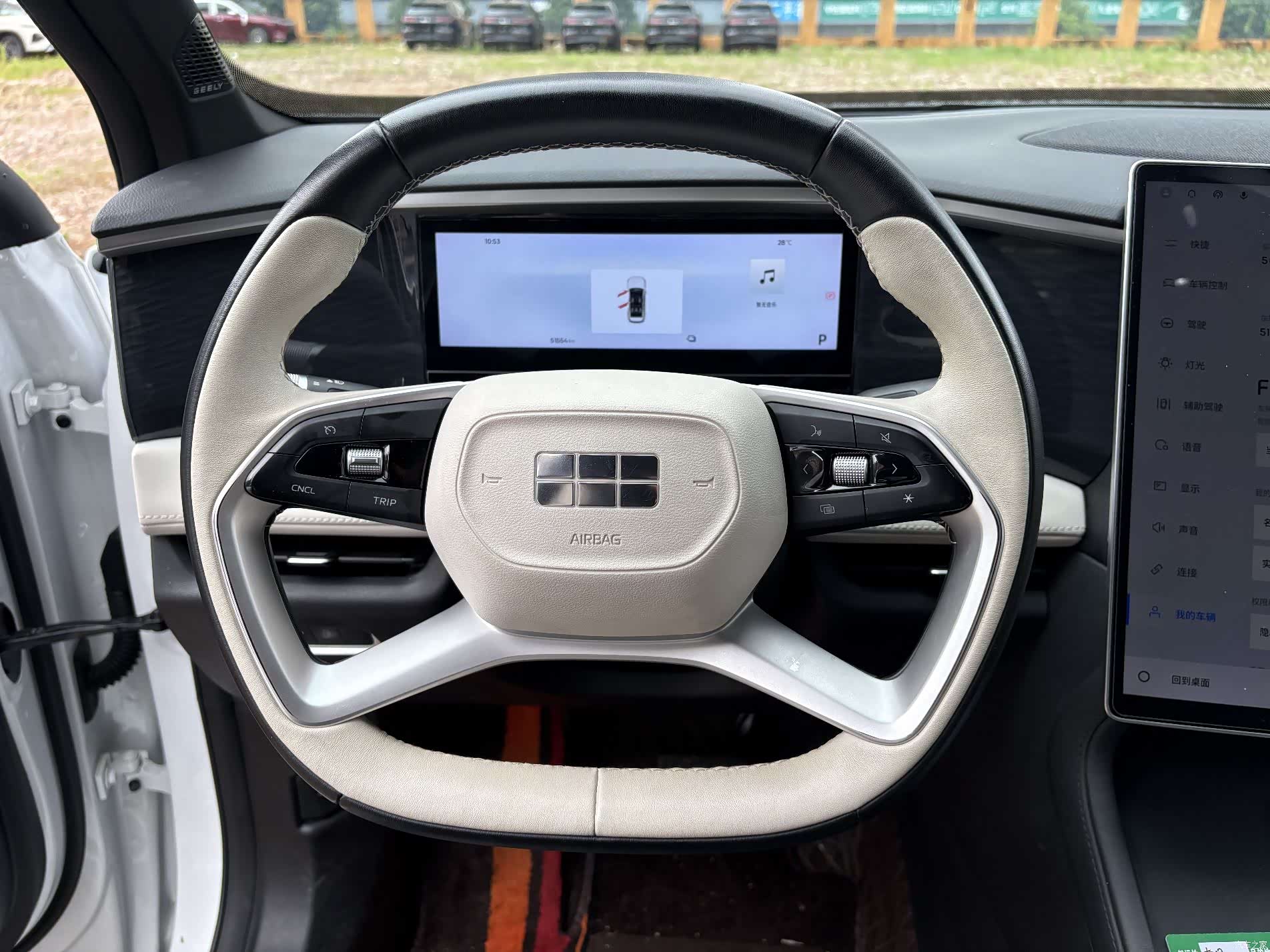 Geely Galaxy L7, 2024 12