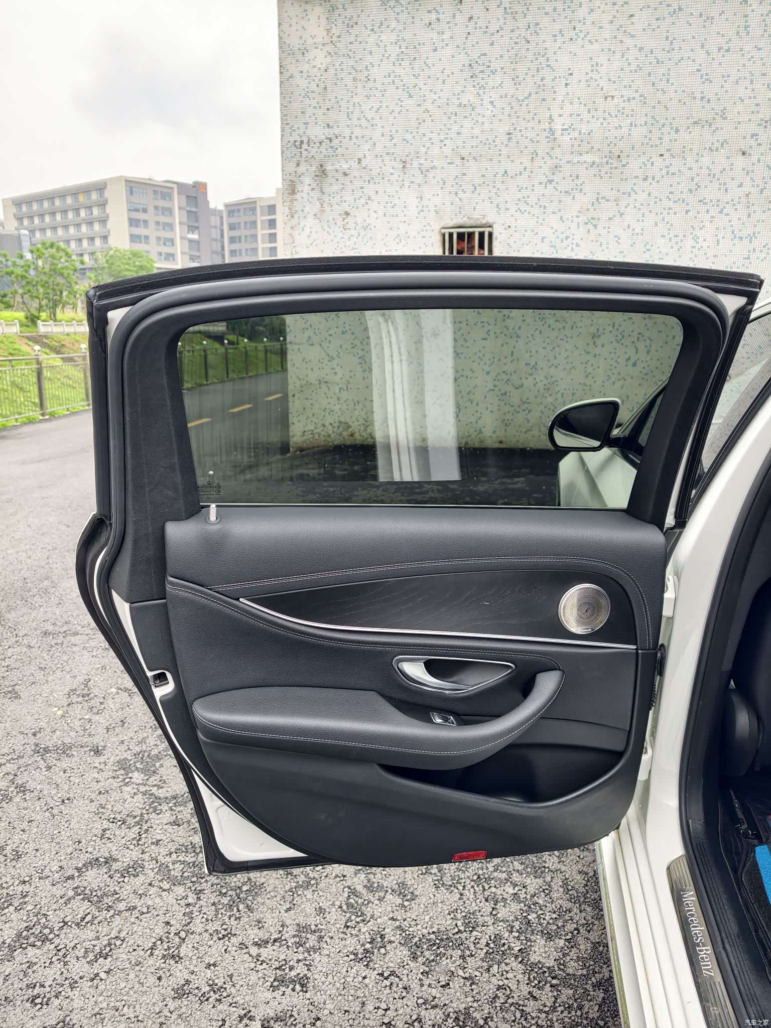 Mercedes-Benz E-Class, 2019 17