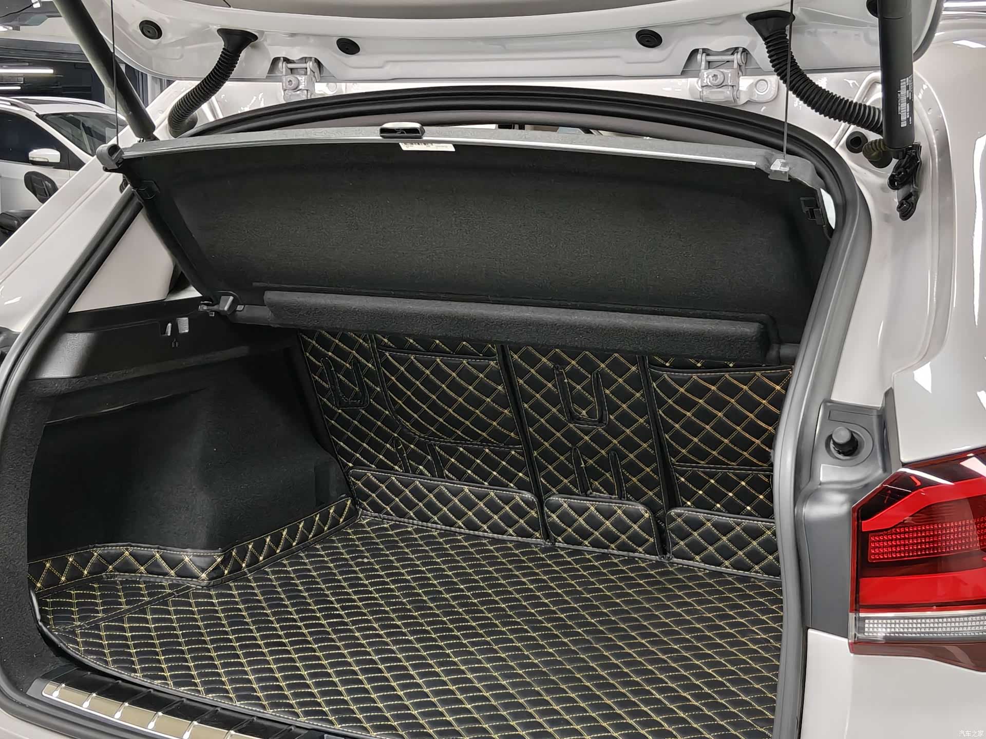 BMW X1, 2020 12