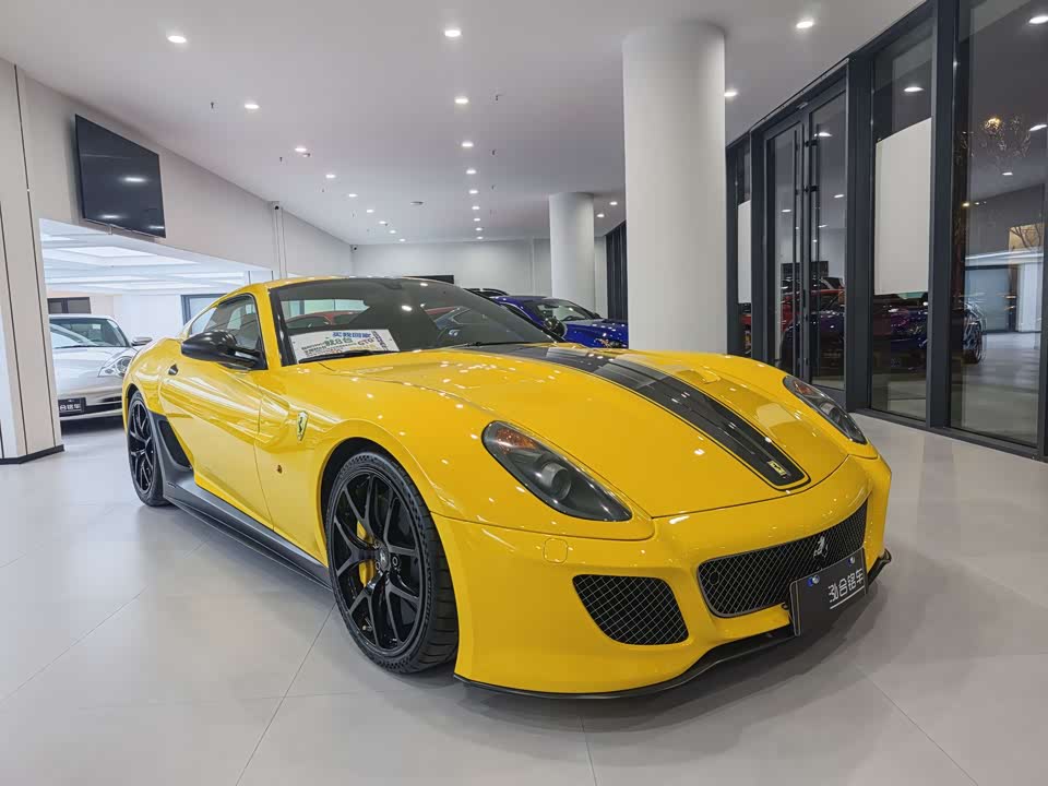 Ferrari 599