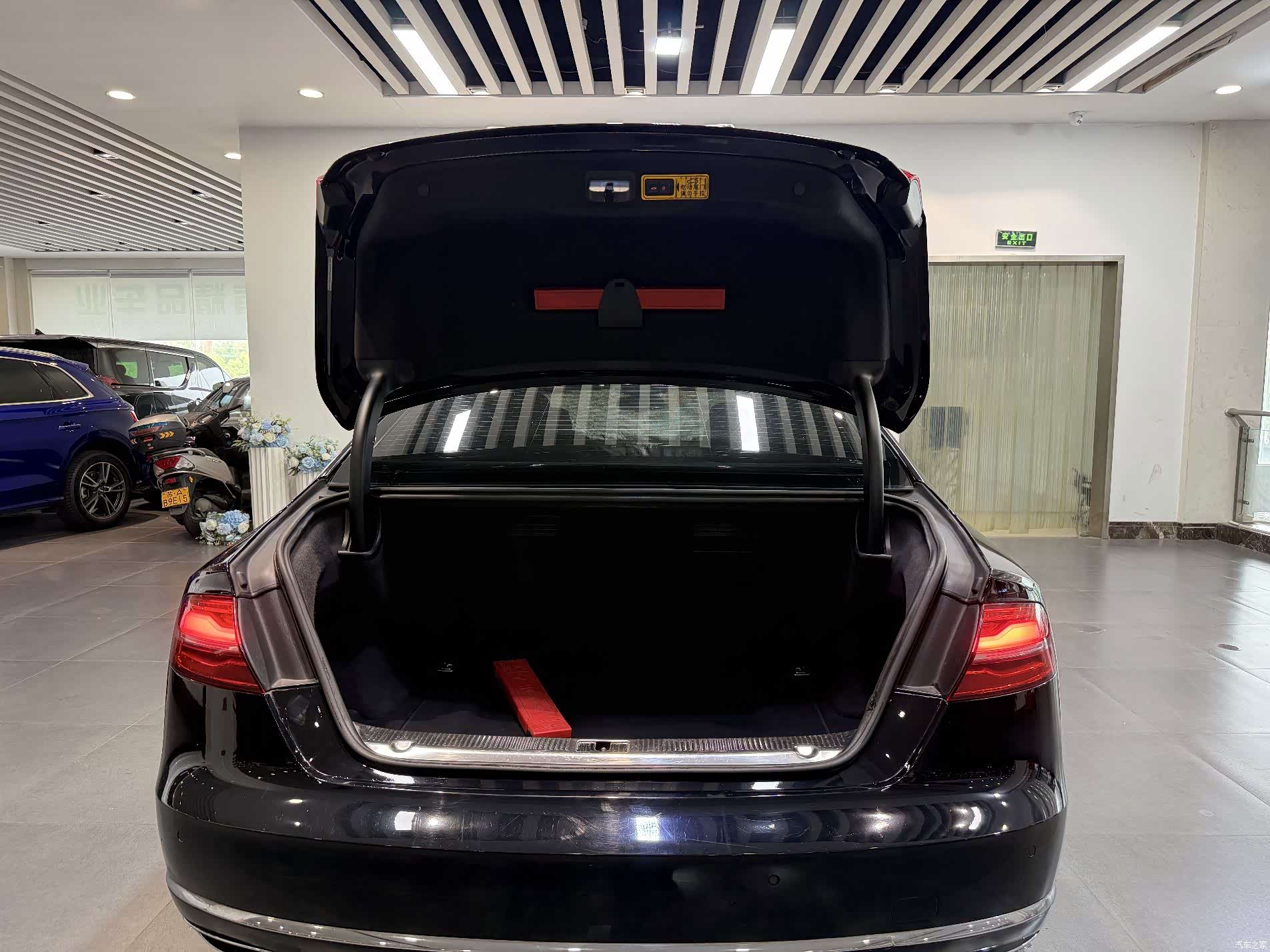 Audi A8L, 2015 30