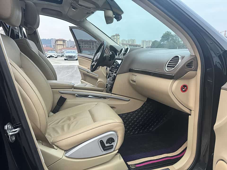 Mercedes-Benz GL grade