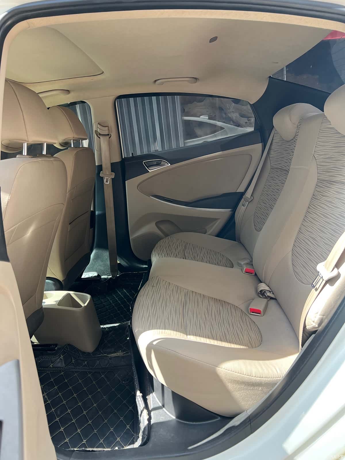 Hyundai GLX, 2016 8