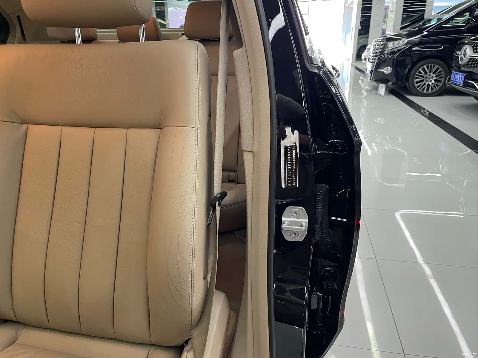 Mercedes-Benz E-Class, 2011 25