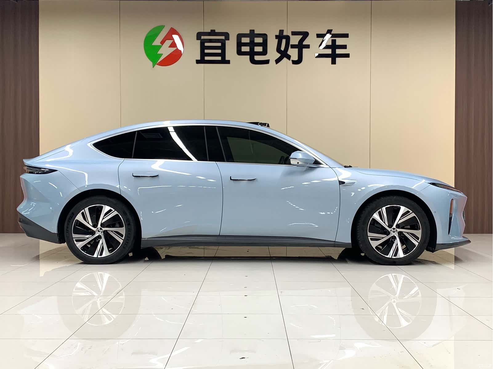 NIO ET5, 2023 4