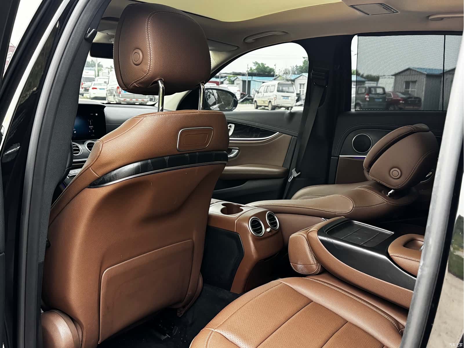 Mercedes-Benz E-Class, 2019 17