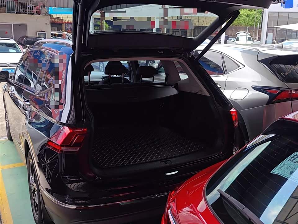 Volkswagen Tiguan L