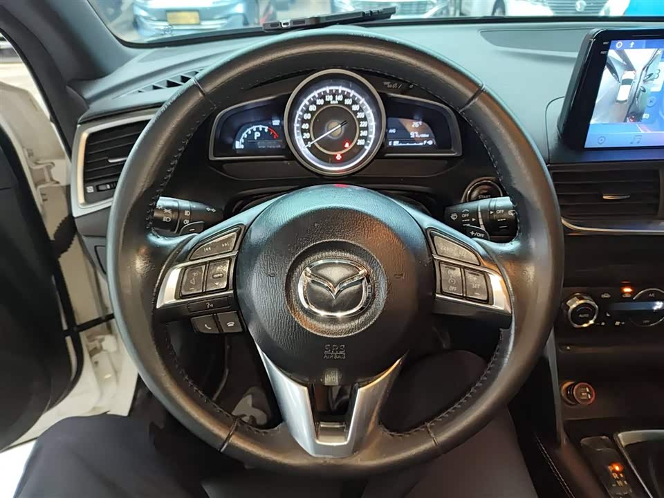 Mazda CX-4