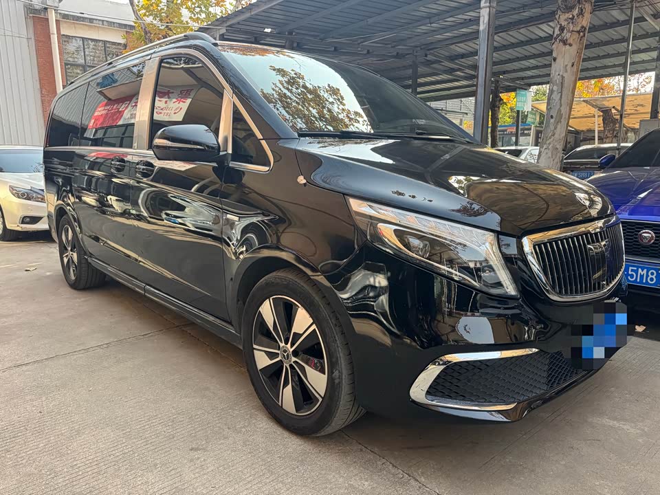 Mercedes-Benz V-class