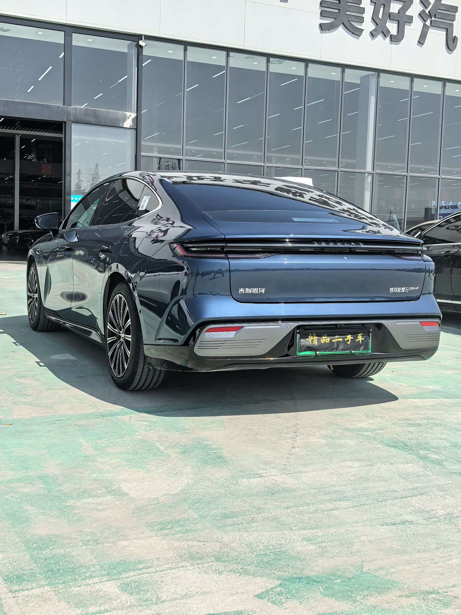 Geely 8, 2025 все фото