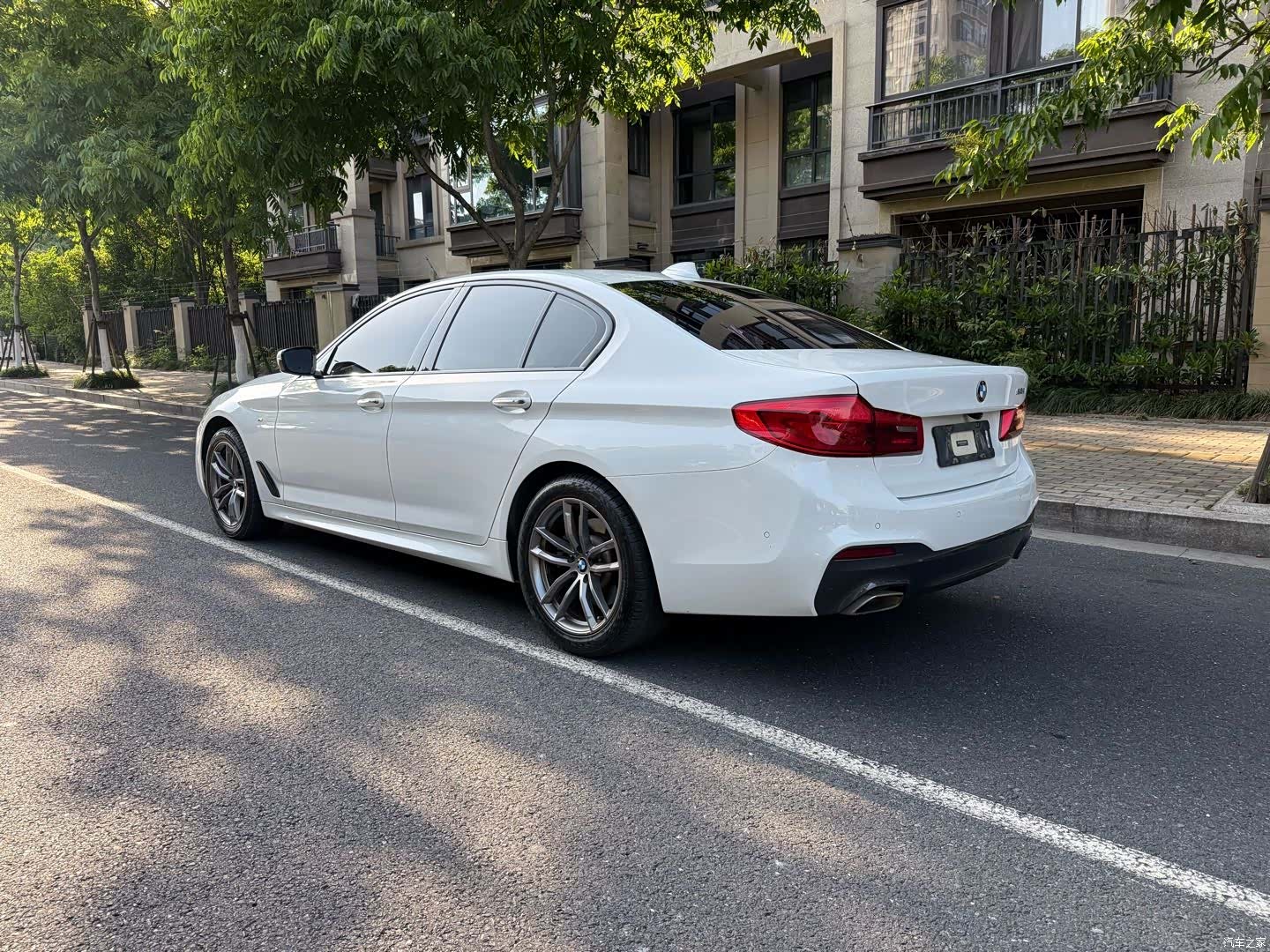 BMW 5 Series, 2018 9