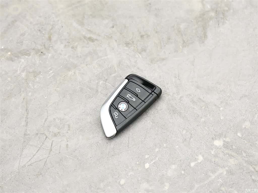 BMW iX3, 2022 12
