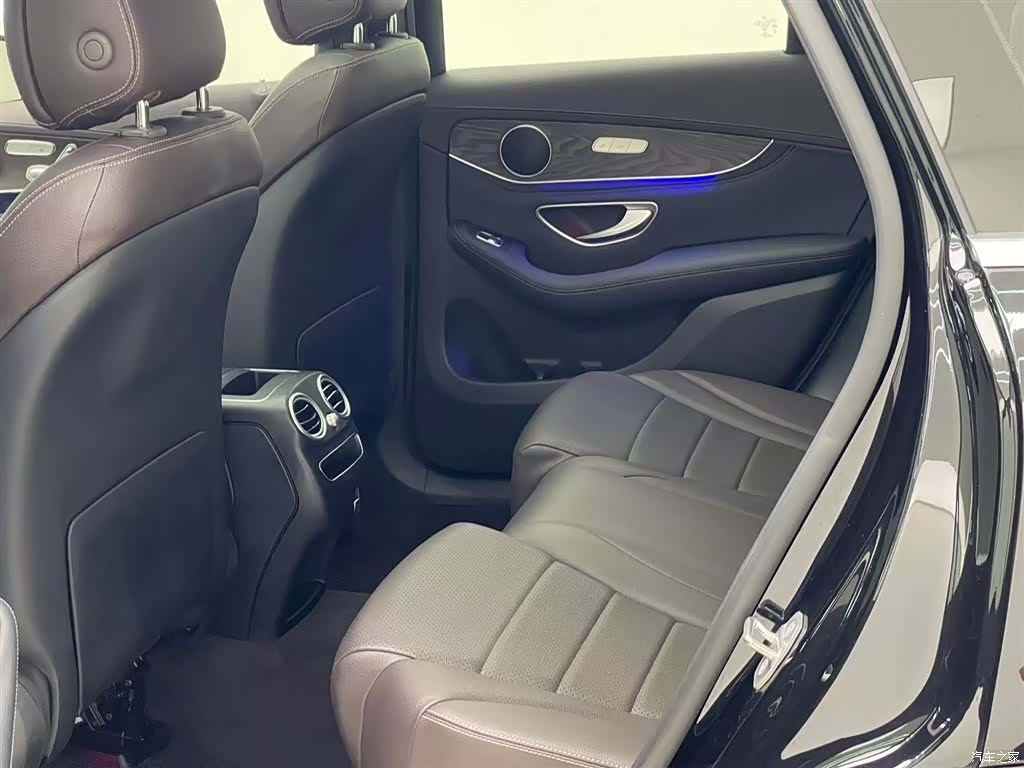Mercedes-Benz GLC, 2020 13