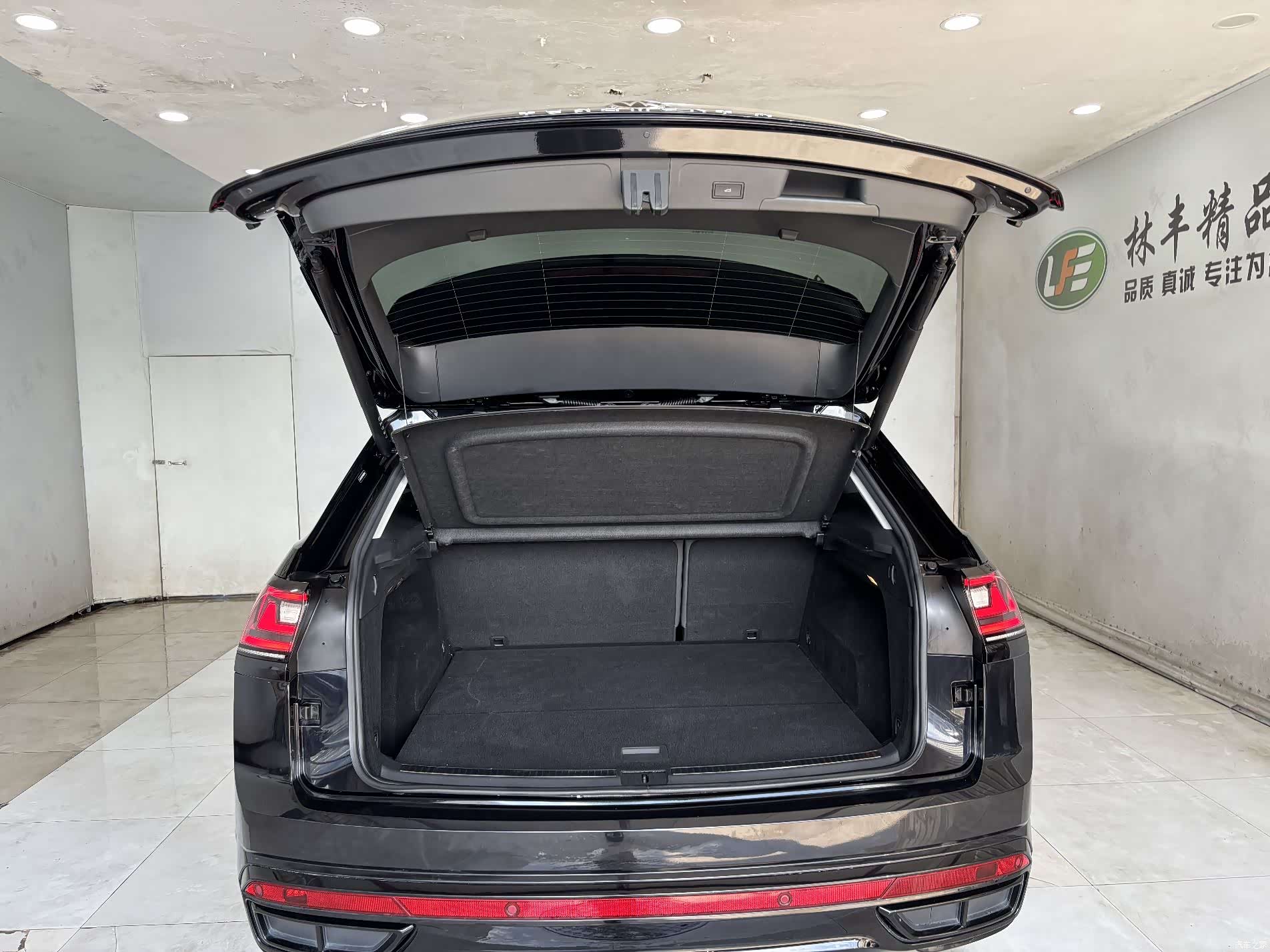 Volkswagen Teramont X, 2025 30