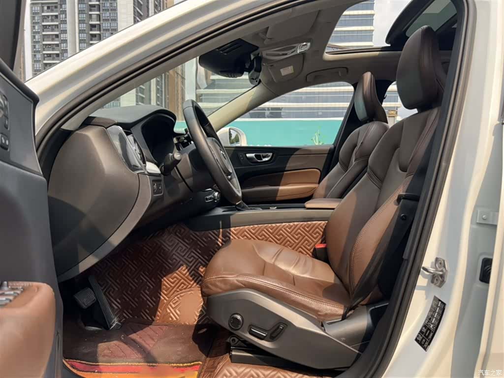 Volvo XC60, 2019 23