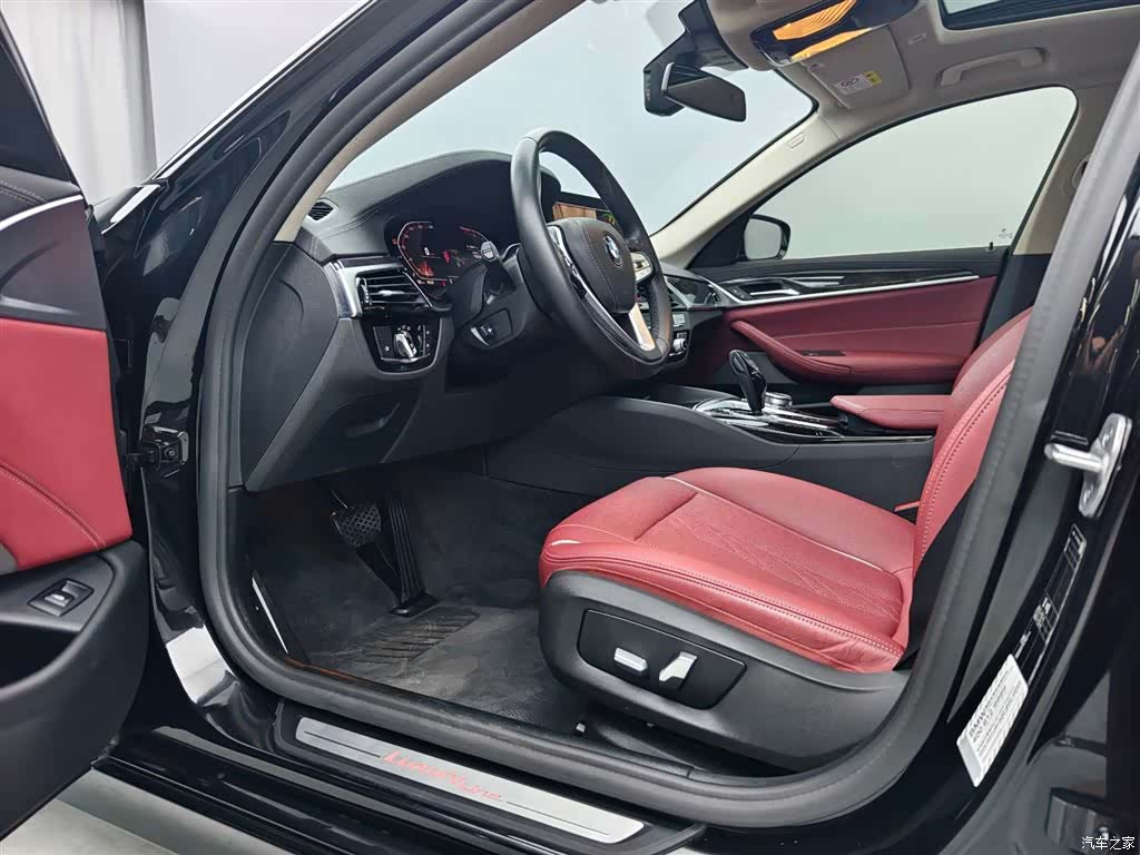 BMW 5 Series, 2022 11