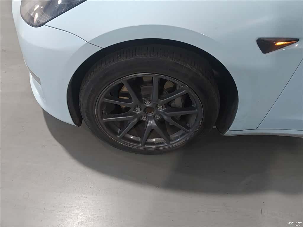 Tesla Model 3, 2020 23