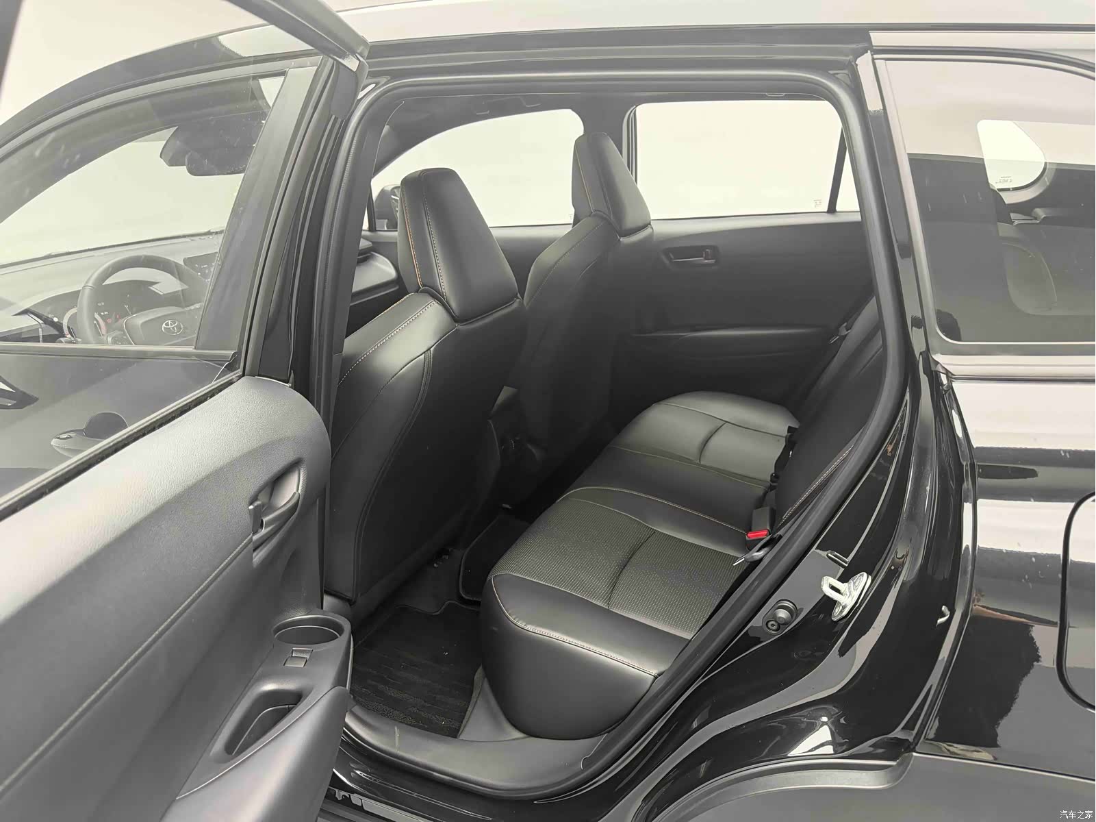 Toyota Corolla, 2026 все фото