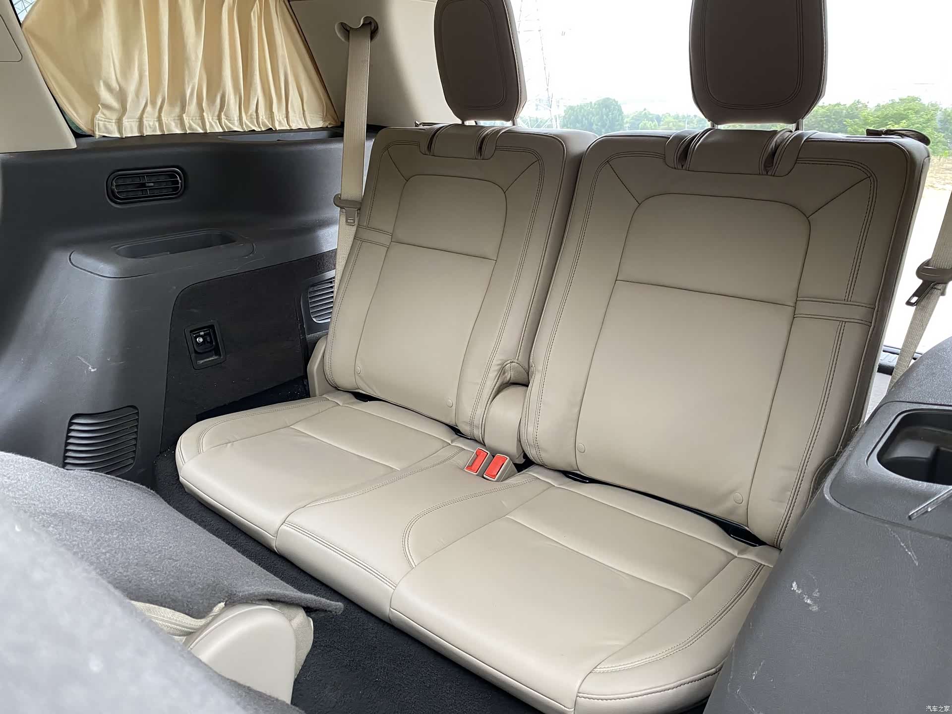 Lincoln Aviator, 2020 10