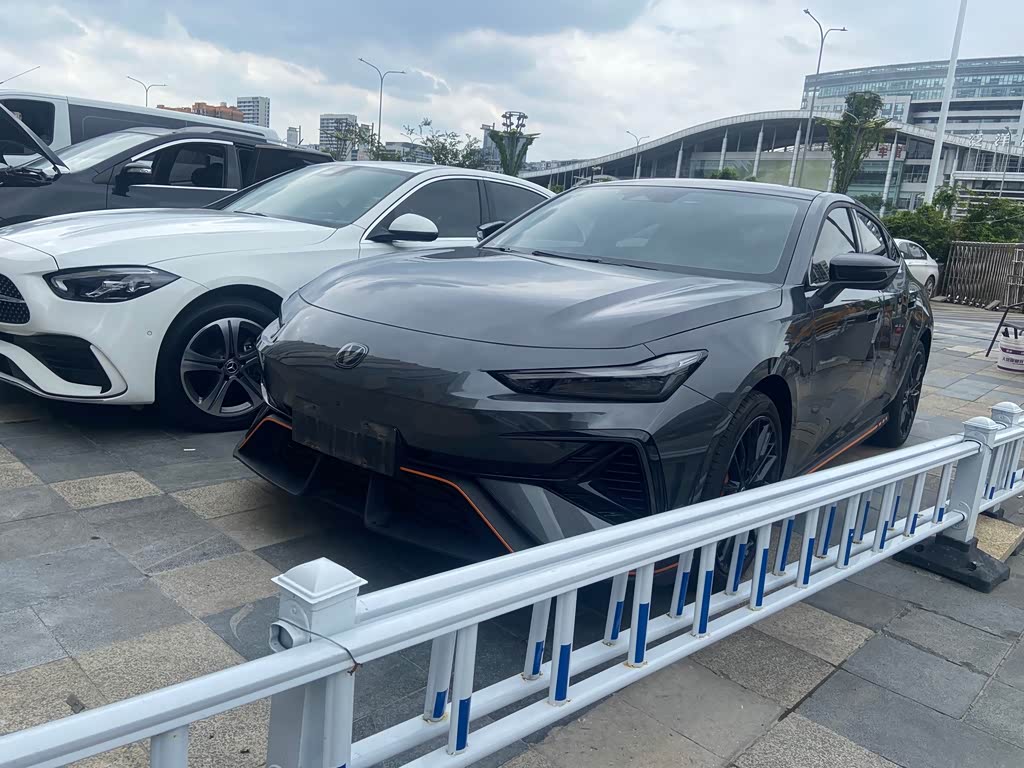 Changan UNI-V 2025 2.0T